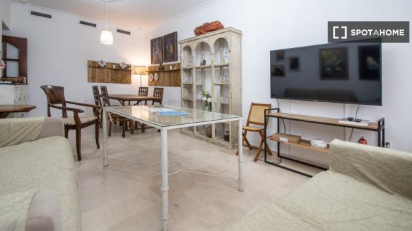 Piso completo de 3 habitaciones en Cádiz