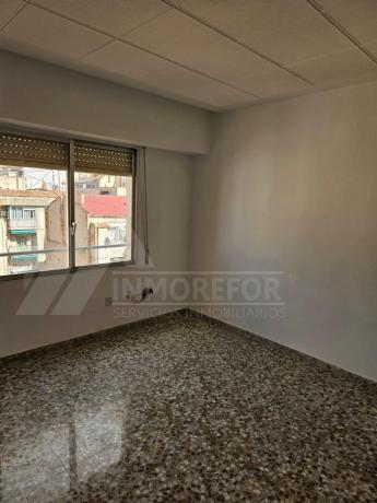 Piso en Barrio Mercado