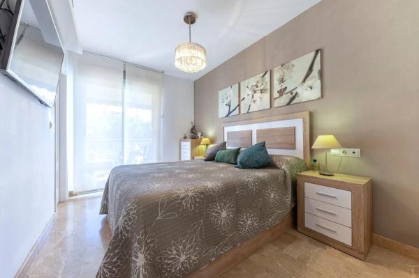 Chalet adosado en calle Doctor Juan López Sánchez