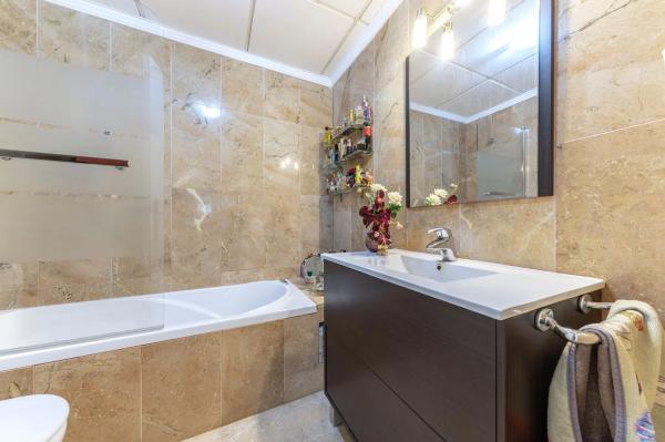 Chalet adosado en calle Doctor Juan López Sánchez