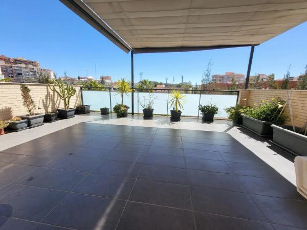 Piso en calle Campo de Mirra, 12