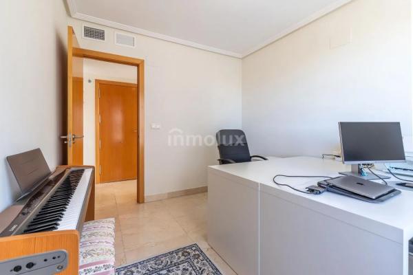 Piso en calle Médico Manuel Alberola