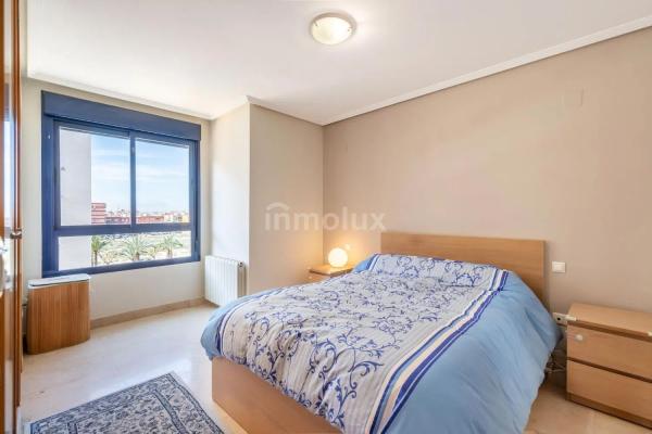 Piso en calle Médico Manuel Alberola