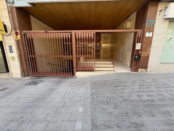 Piso en avenida General Marvá, 11