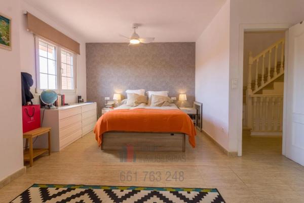 Chalet adosado en calle Economista German Bernacer, 39