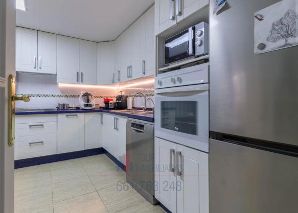 Chalet adosado en calle Economista German Bernacer, 39