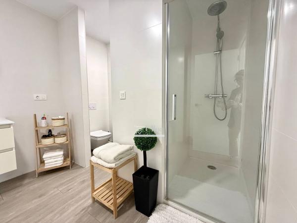 Casa independiente en avenida Albufereta