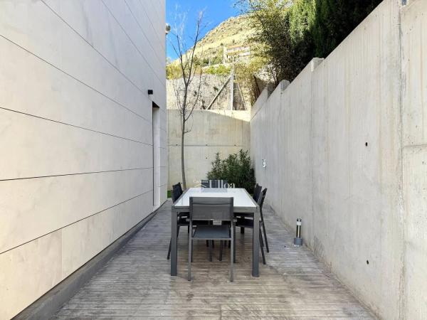 Casa independiente en avenida Albufereta