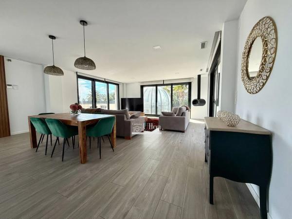 Casa independiente en avenida Albufereta