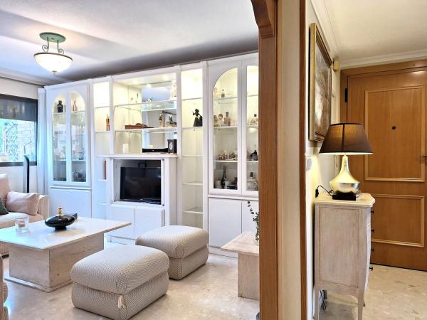 Dúplex en calle Madre Teresa de Calcuta, 4