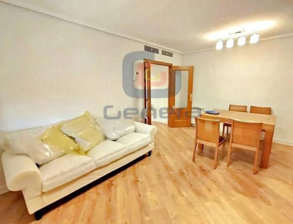 Piso en calle José García Sellés