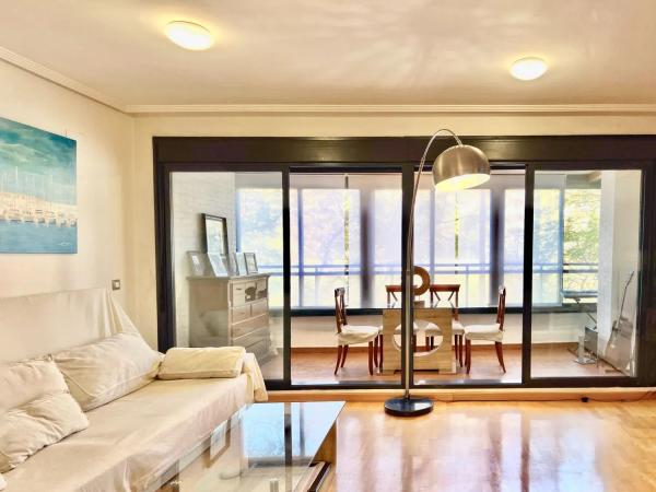 Piso en calle Nadadora Carmen Soto, 2