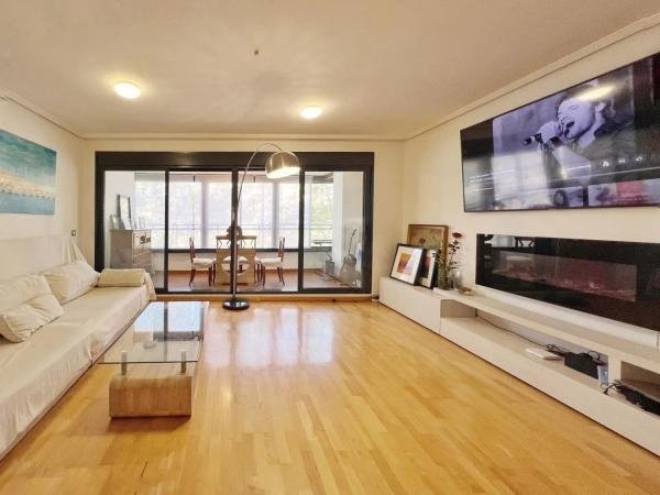 Piso en calle Nadadora Carmen Soto, 2