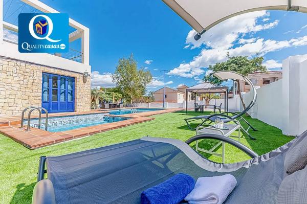 Chalet en Barrio Vistahermosa