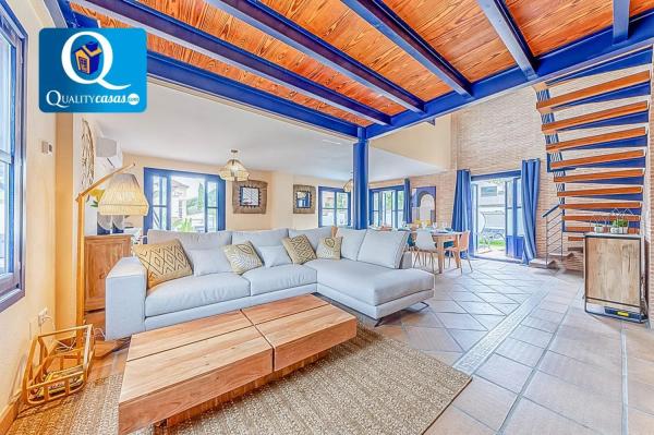 Chalet en Barrio Vistahermosa