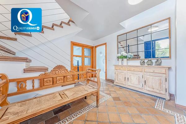 Chalet en Barrio Vistahermosa