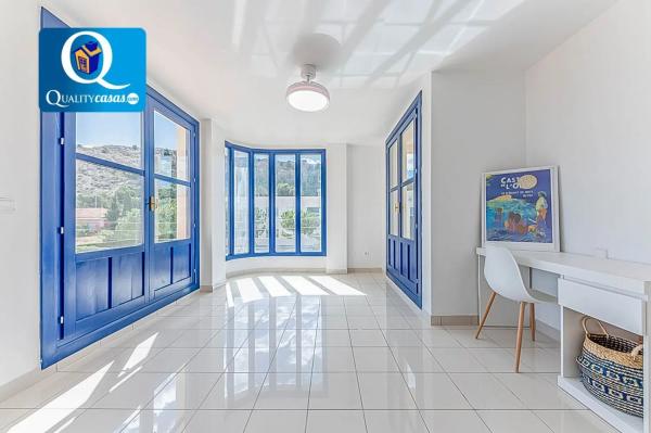 Chalet en Barrio Vistahermosa