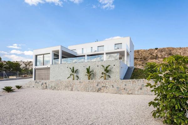 Casa independiente en calle Montíboli