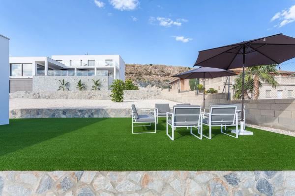 Casa independiente en calle Montíboli