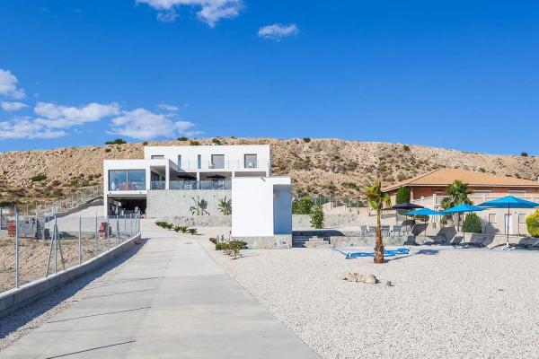 Casa independiente en calle Montíboli