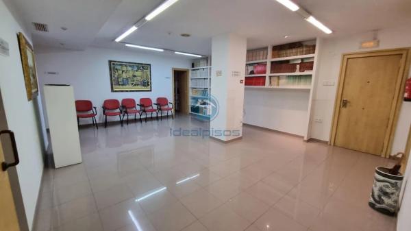 Piso en rambla de Méndez Núñez