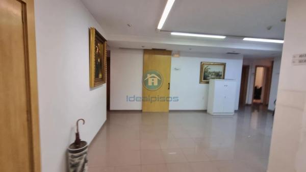 Piso en rambla de Méndez Núñez