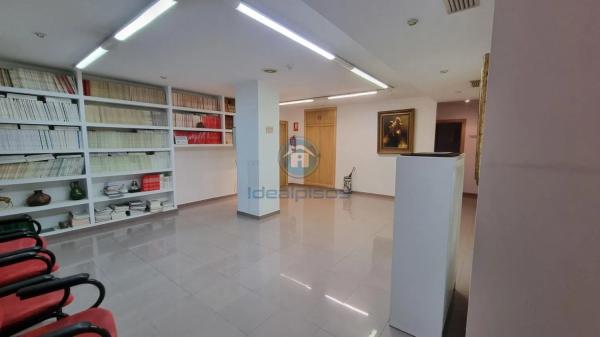 Piso en rambla de Méndez Núñez