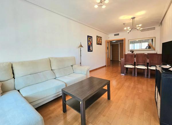 Piso en calle Nadadora Carmen Soto