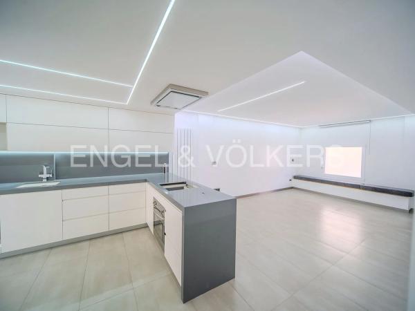 Chalet pareado en calle del Farmacéutico Ángel Establier