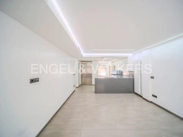 Chalet pareado en calle del Farmacéutico Ángel Establier