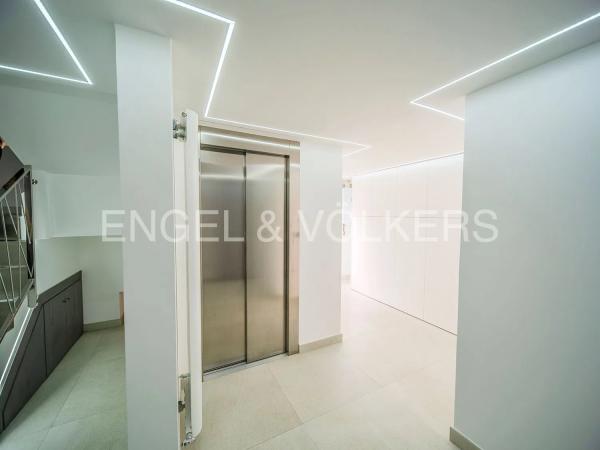 Chalet pareado en calle del Farmacéutico Ángel Establier