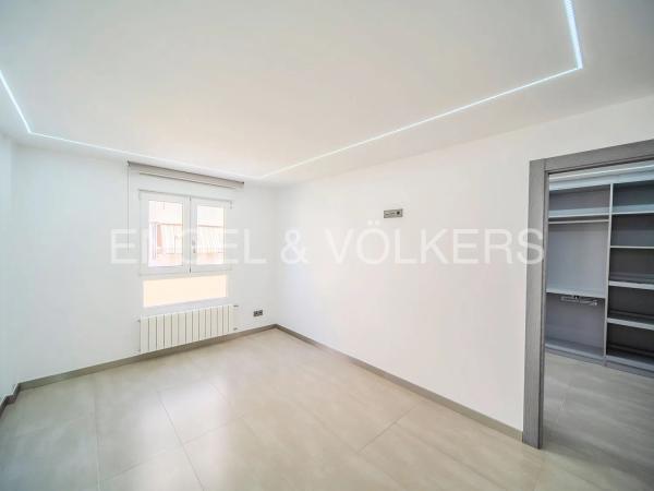 Chalet pareado en calle del Farmacéutico Ángel Establier