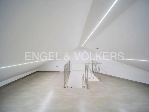 Chalet pareado en calle del Farmacéutico Ángel Establier