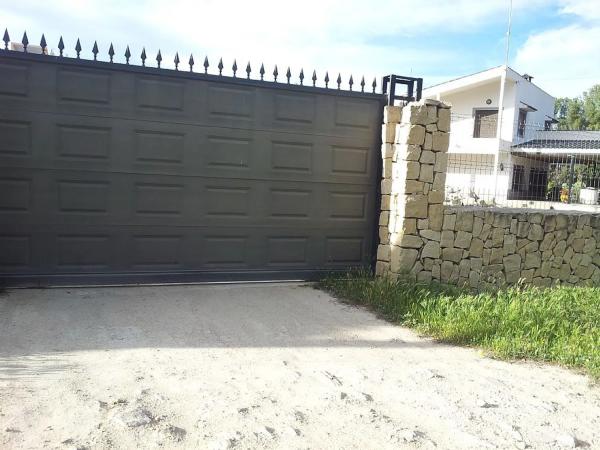 Casa independiente en calle Loma