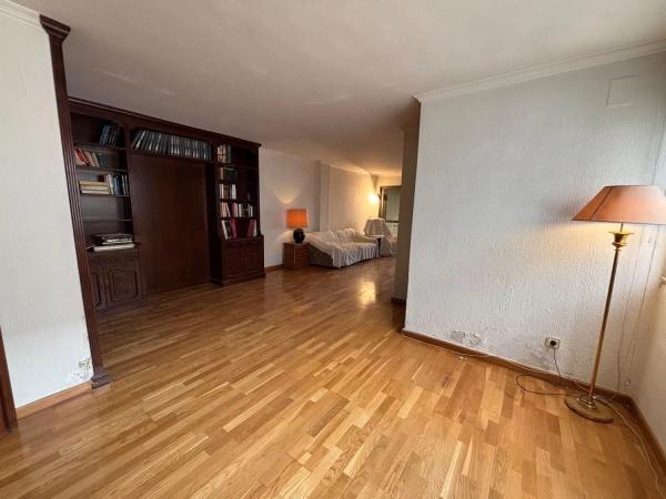 Piso en avenida de Loring