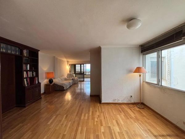 Piso en avenida de Loring