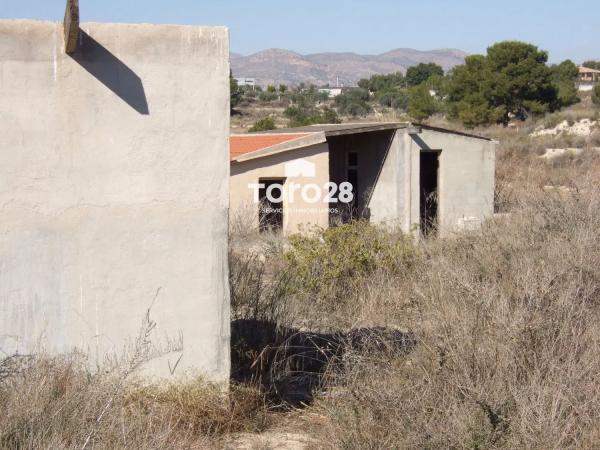 Chalet en Barrio Ciudad de Asís - Font-Calent - El Bacarot