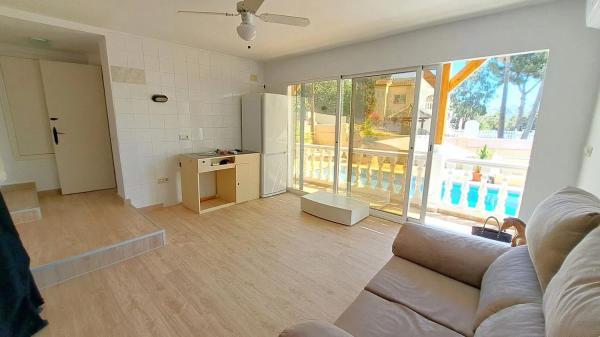 Casa independiente en calle de Crevillente