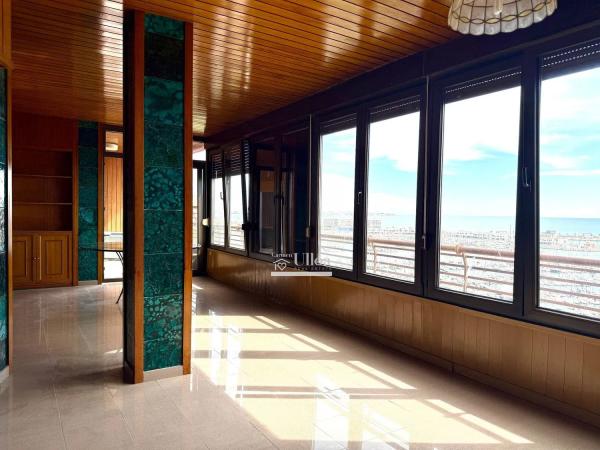 Piso en avenida de Ramón y Cajal