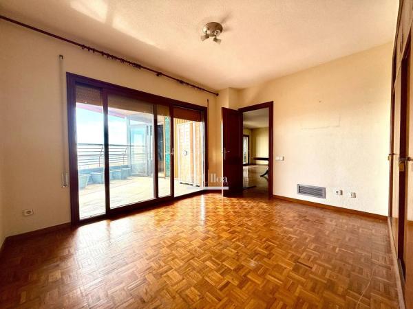 Piso en avenida de Ramón y Cajal