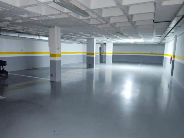 Piso en avenida de Ramón y Cajal, 6