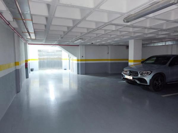 Piso en avenida de Ramón y Cajal, 6