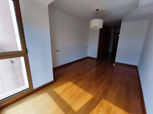 Piso en avenida de Ramón y Cajal, 6