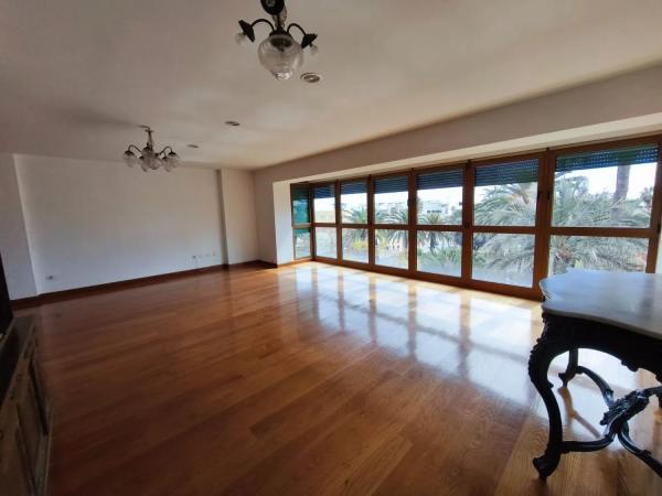 Piso en avenida de Ramón y Cajal, 6