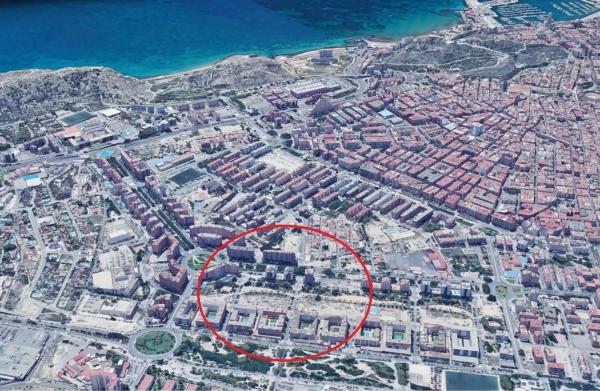 Piso en calle Polop, 6