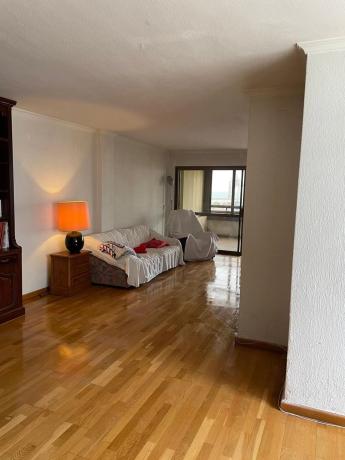 Piso en avenida de Loring