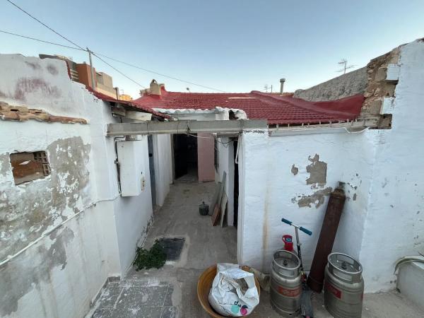 Casa independiente en calle Agustín Santonja