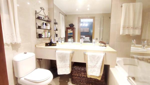 Piso en calle del Médico Pascual Pérez, 28