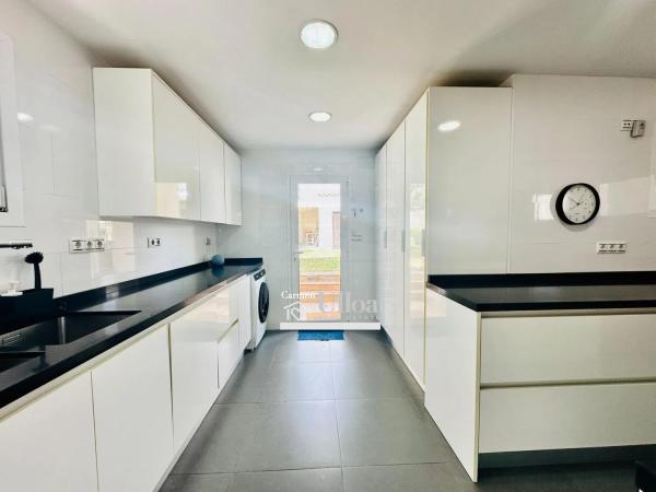 Casa independiente en calle de las Redes