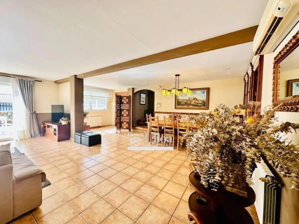 Casa independiente en calle de las Redes